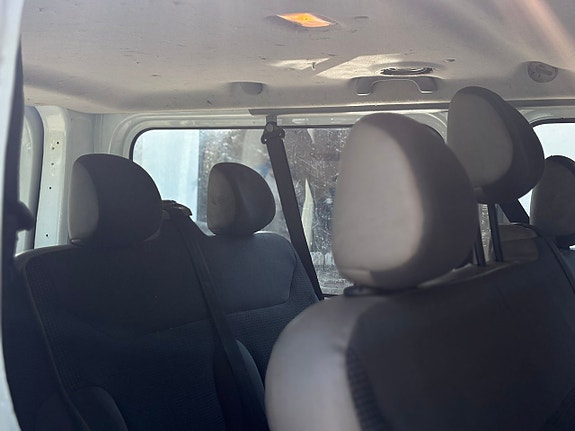 Opel Vivaro 16 of 30