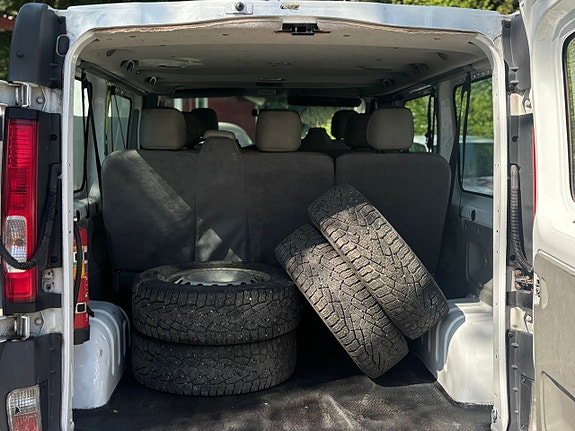 Opel Vivaro 18 of 30