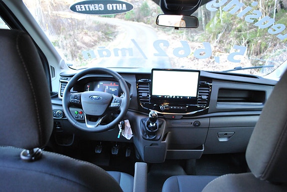 Ford Transit 12 of 22