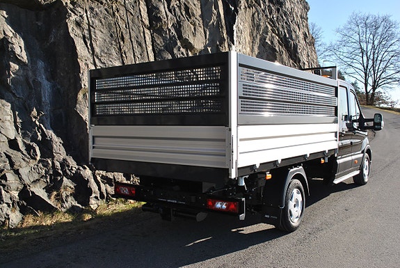Ford Transit 21 of 22