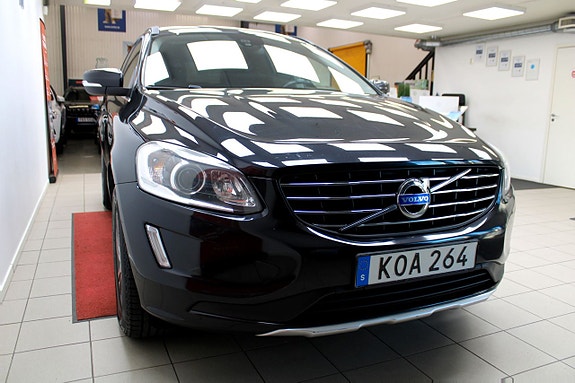 Volvo XC60 4 of 22