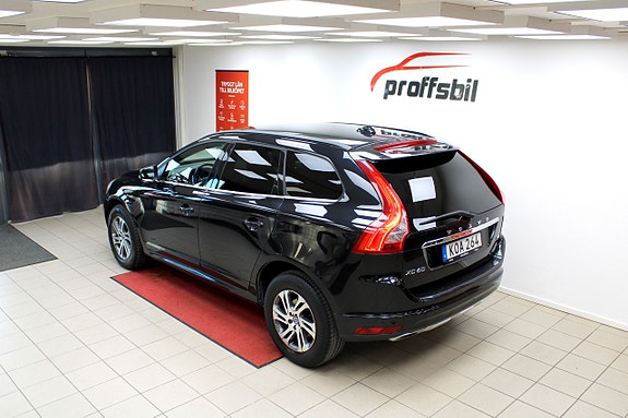 Volvo XC60 10 of 22