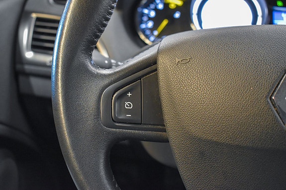 Renault Megane 14 of 18