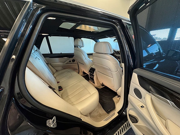 BMW X5 11 of 24