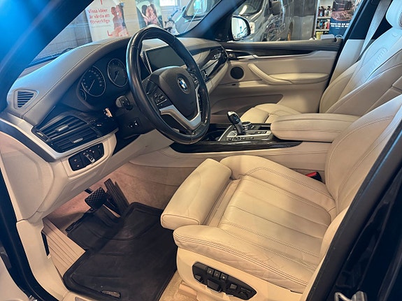 BMW X5 13 of 24