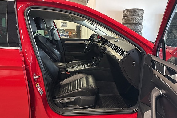 Volkswagen Passat 17 of 17