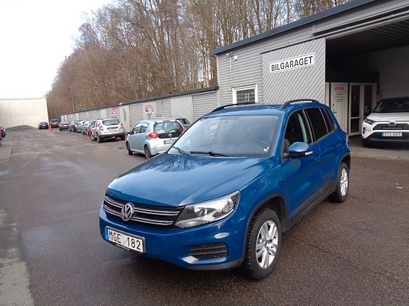 Volkswagen Tiguan 2 of 13