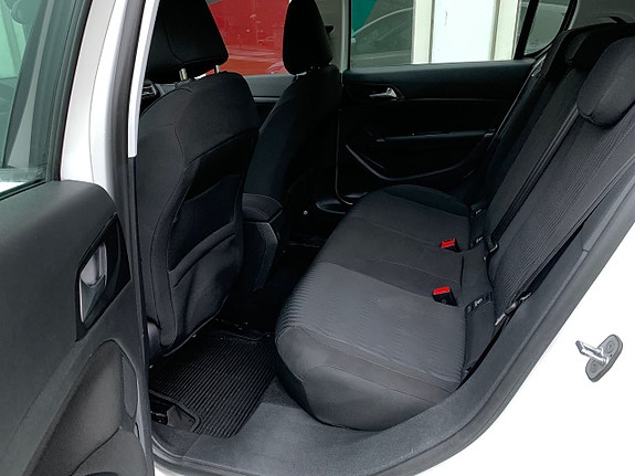 Peugeot 308 14 of 22