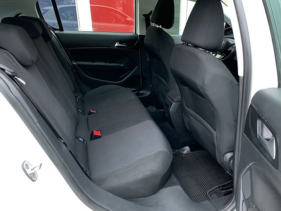 Peugeot 308 13 of 22