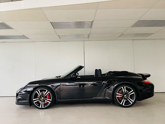 Porsche 997 2 of 5