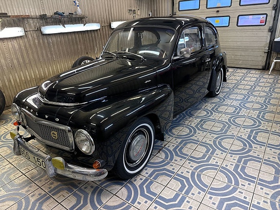 Volvo PV 14 of 19