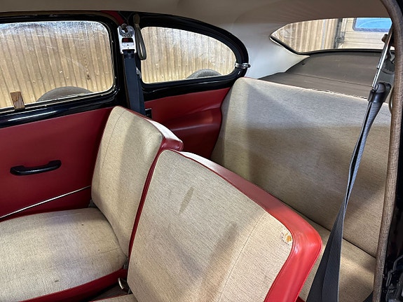 Volvo PV 12 of 19
