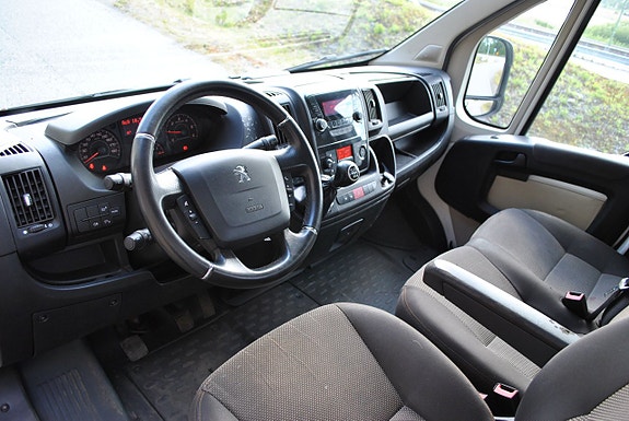 Peugeot Boxer 9 of 14