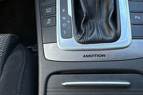 Volkswagen Passat 12 of 27