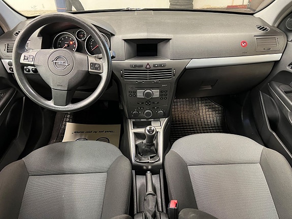 Opel Astra 9 of 19