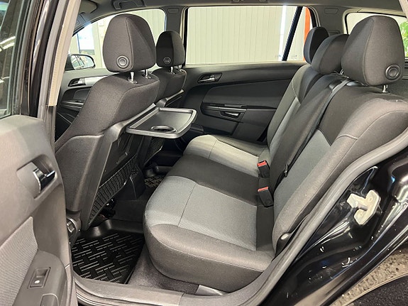 Opel Astra 16 of 19