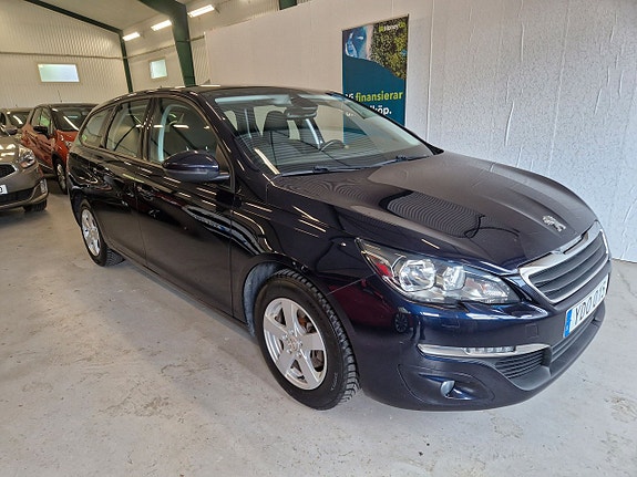 Peugeot 308 2 of 16