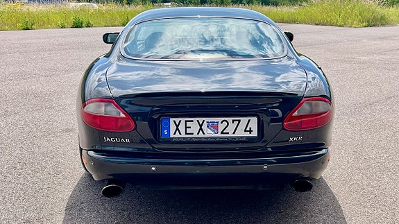 Jaguar XK 8 of 17