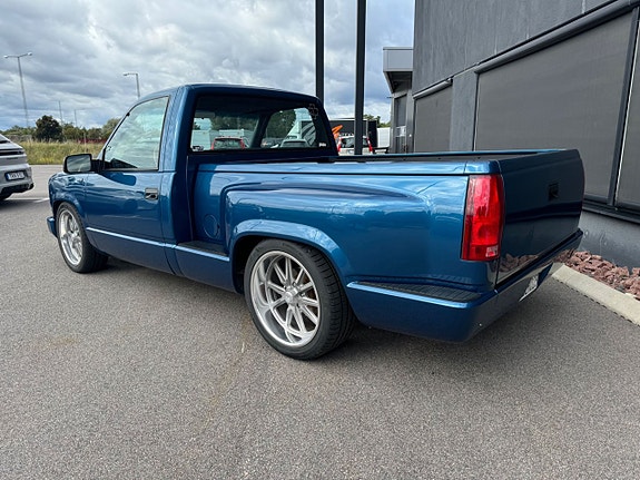 Chevrolet Silverado 1500 3 of 11