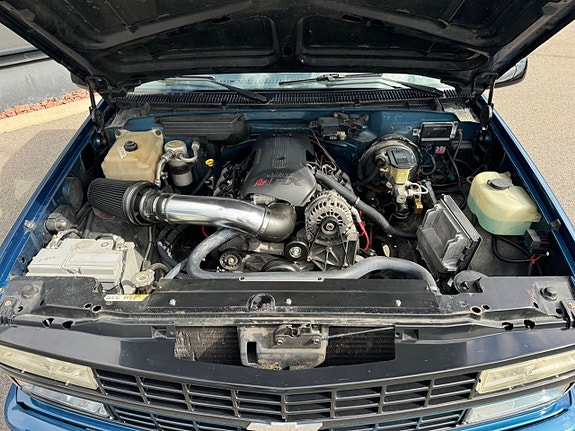 Chevrolet Silverado 1500 8 of 11