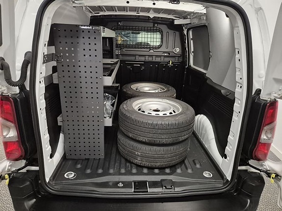 Peugeot Partner 8 of 10