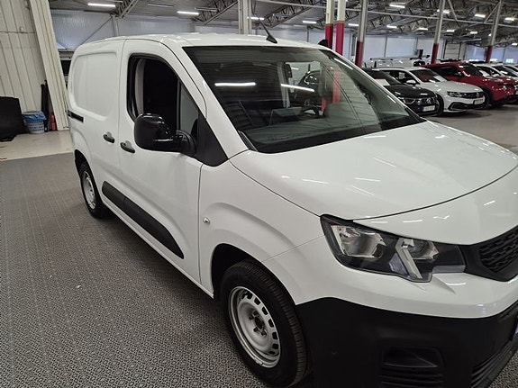 Peugeot Partner 3 of 5