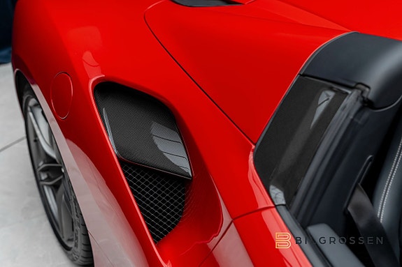 Ferrari 488 14 of 27