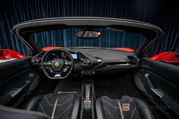 Ferrari 488 19 of 27