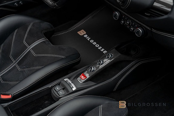 Ferrari 488 27 of 27