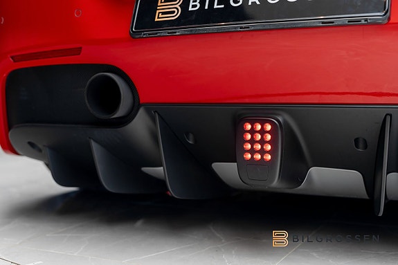 Ferrari 488 13 of 27