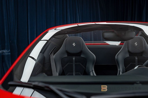 Ferrari 488 9 of 27