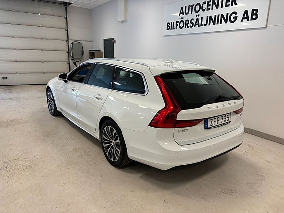 Volvo V90 4 of 5