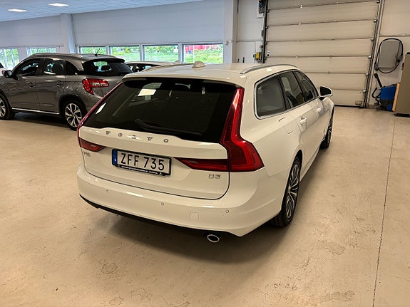 Volvo V90 5 of 5
