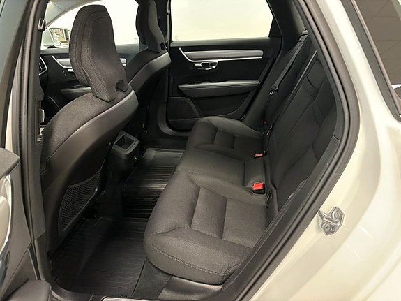 Volvo V90 7 of 9