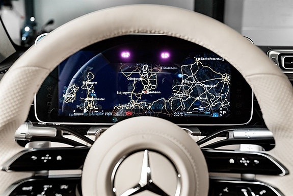Mercedes-Benz S580 16 of 27