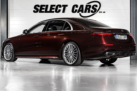 Mercedes-Benz S580 4 of 5