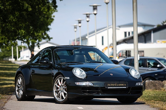 Porsche 911 2 of 5