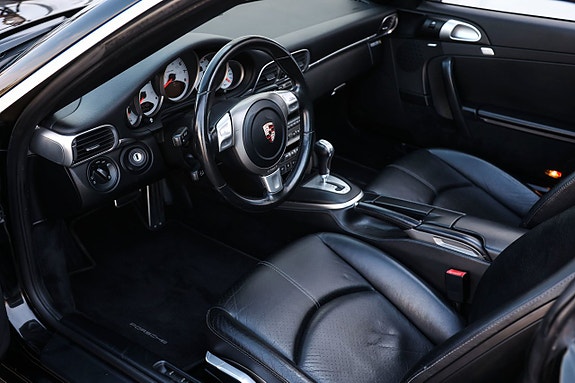 Porsche 911 12 of 16