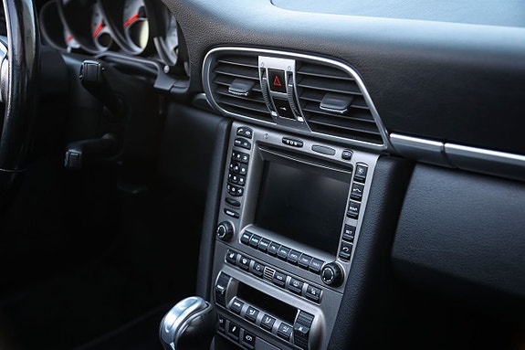 Porsche 911 16 of 16