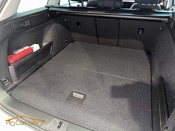 Volkswagen Passat Alltrack 6 of 18