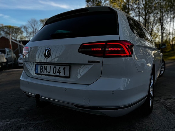 Volkswagen Passat 26 of 28