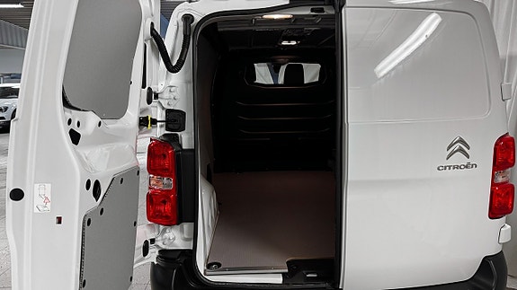 Citroen E-Jumpy 8 of 26