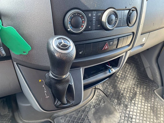 Mercedes-Benz Sprinter 311 17 of 19