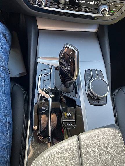 BMW 530e 25 of 30