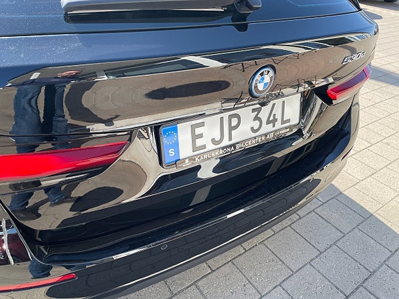 BMW 530e 9 of 30