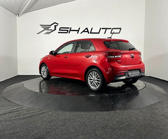 Kia Rio 7 of 18
