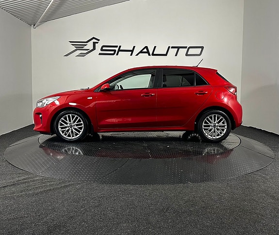 Kia Rio 8 of 18