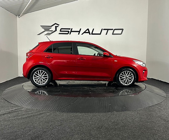 Kia Rio 4 of 18