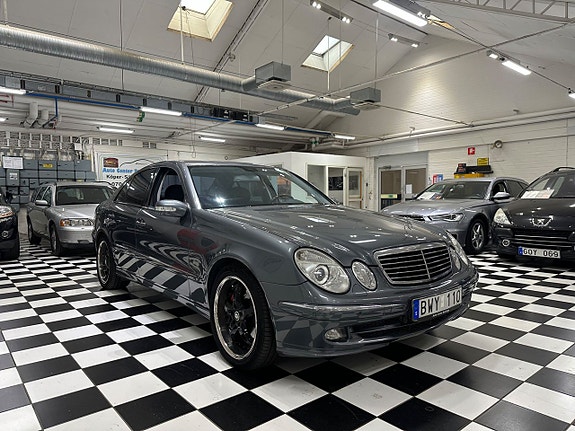 Mercedes-Benz E320 2 of 5