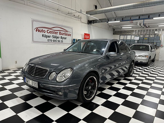 Mercedes-Benz E320